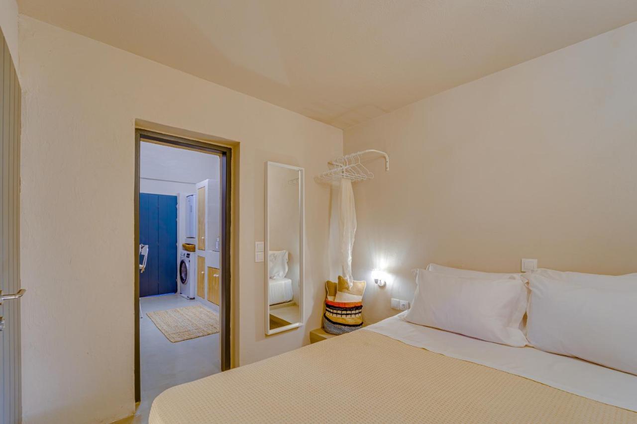 Present Perfect Villa - Private Pool ฟิรอสเตฟานี ภายนอก รูปภาพ